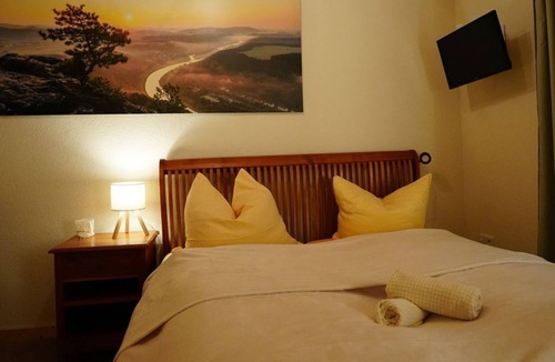 Gersdorf Bed & Breakfast | Double room LILIENSTEIN - WITHOUT breakfast - - Pension Zum historischen Kalkwerk