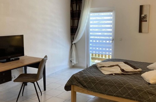 Altenberg Bed & Breakfast | Double room, shower and bath, WC, balcony - Pension ZUR 23