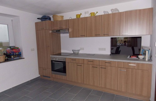 Rottingen Apartment | Double room with modern fitted kitchen