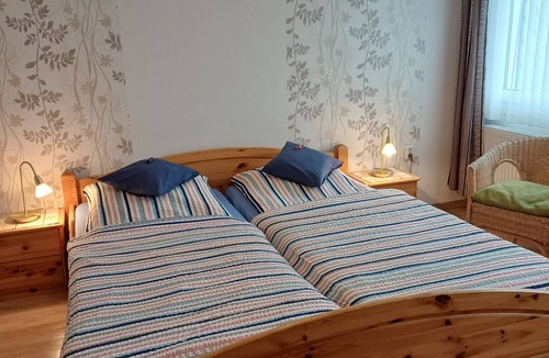 Kirchhundem House | Double Room with Shower/WC