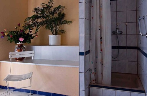 Kippenheim Bed & Breakfast | Double room with shower and toilet - Bed & Breakfast in Kippenheim R. Müller