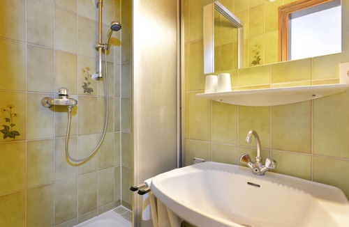 Soell Cottage | Double room with shower, WC - the Christophorus