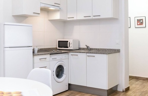 El Pilar Apartment | Down Town 13 Apartments