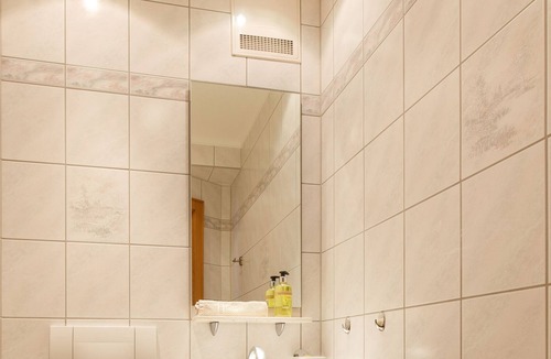 Sankt Valentin Apartment | Dream location in Ruhpolding with a terrace by the swimming pond