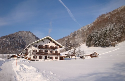 Ruhpolding Apartment | E Apartment Kaitlalm 40sqm, 1 bedroom and 1 bed-sitting room, max 4 persons