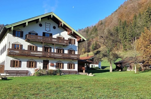 Ruhpolding Apartment | E Apartment Kaitlalm 40sqm, 1 bedroom and 1 bed-sitting room, max 4 persons