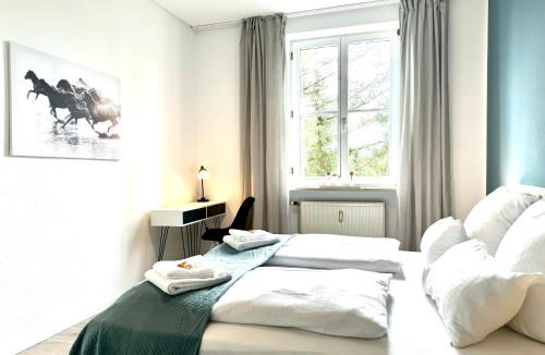 Gersthofen Apartment | E&K living - city central - design apartment - SKY-TV - free parking