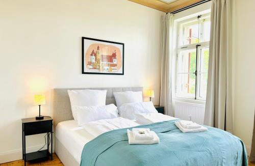Nordost Apartment | E&K living - design Apartments - SKY-TV - Audi - IN village - free parking