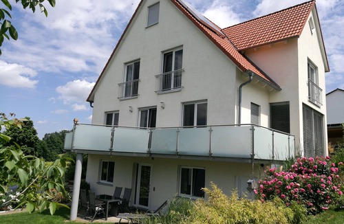 Muhr am See Apartment | Ebenerdige Wohnung (57m2) im Souterrain mit großer Terrasse