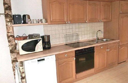 Hutthurm Apartment | Ebenerdige Wohnung mit Wintergarten für 3 Personen