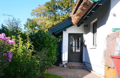 Gross Zicker House | Eck - Reethaus "Sturmhaube"