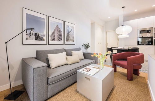 Palacio Apartment | Edmond Vibes Plaza de España Suites