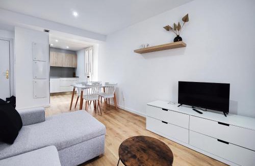 San Pablo Apartment | El Encanto del Casco by Alogest