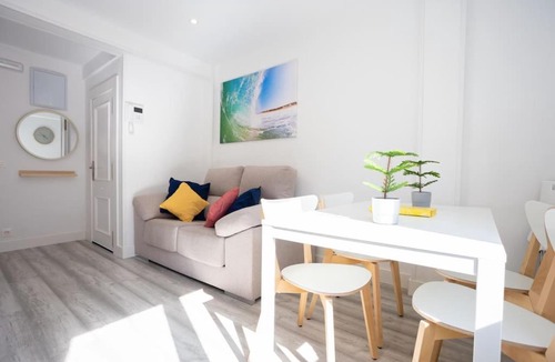 Distrito Oeste Apartment | El Espumeru - 198A by R2R Consulting