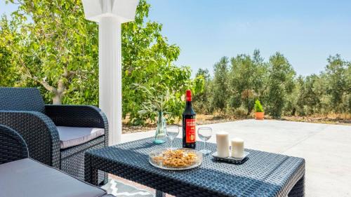 Antequera Villa | El Llano del Torcal Antequera - La Higuera by Ruralidays