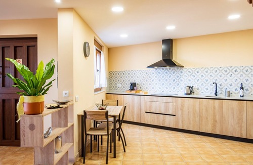 Santiz House | El Mirador de Santiz – Rural House for 12 Near Salamanca, Mountain Views & AC