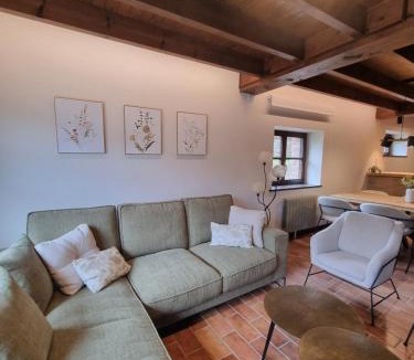 La Pereda House | El Nido de la Ardilla, Casa rural con jardín en Llanes reformada en 2026