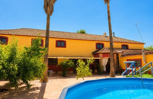 Marmolejo House | El refugio de Marmolejo, piscina, barbacoa y grupos hasta 20 personas