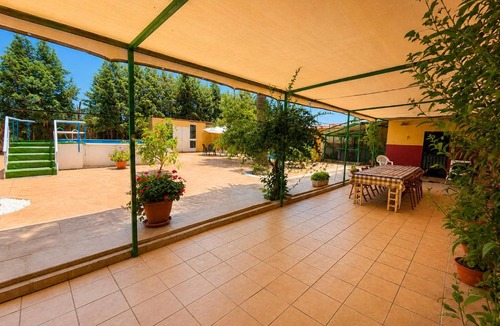 Marmolejo House | El refugio de Marmolejo, piscina, barbacoa y grupos hasta 20 personas