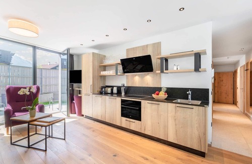 Furth Apartment | Emma Deluxe