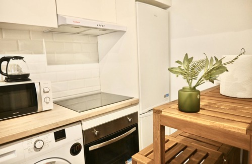 San Diego Apartment | Encantador Estudio con Cama en Mezanine y Patio Compartido MPE35F