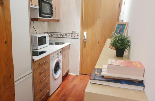 Chueca Apartment | Enjoy a cosy studio in Malasaña BAR