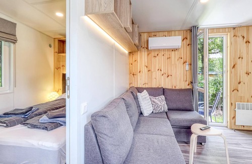 Wemding House | Enjoy a real Tiny Haus vacation close to nature at Camping Park Wemding!