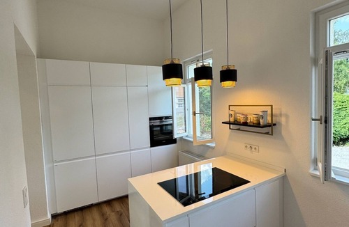 Espasingen Apartment | Espasingen Castle Apartment 2 - luxurious living with sauna in the historic castle