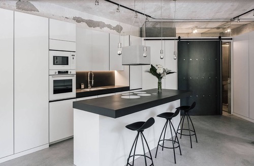 Moscardo Apartment | Espectacular apartamento con área de trabajo en Usera