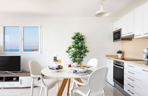 Los Pocillos Apartment | ESTELAI by Buenavilla | Apartment with breathtaking front line Ocean views