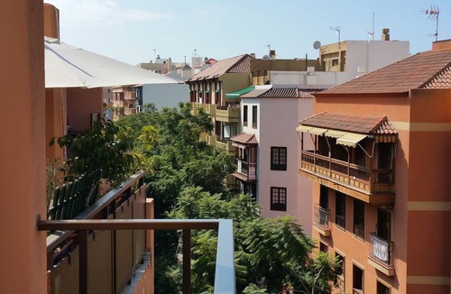 Puerto de la Cruz Apartment | Estudio Natalia Vacational Home with terrace and u