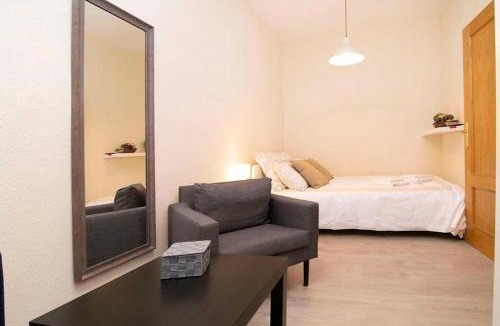 Palos de la Frontera Apartment | Estupendo Apartamento junto a Estación de Atocha by Batuecas