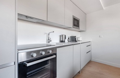 Malasana Apartment | Excellent Malasaña 1BR w/Elevator, walk to Shops, by Blueground