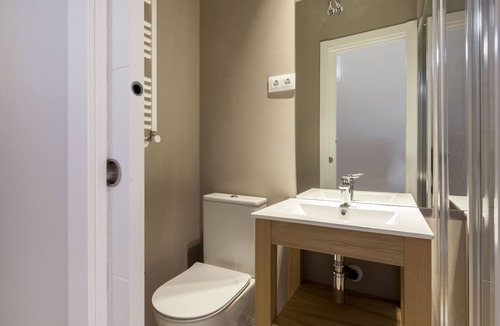Malasana Apartment | Exclusive 2 bedroom apartment in the center of Madrid. 3D