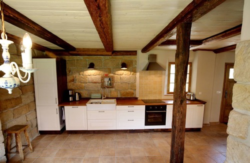 Graupa House | Exclusive 4-star holiday home for 8-12 people on historic Dreiseithof