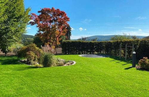 Kleinwallstadt House | Exclusive luxury holiday home Pool, sauna & plenty of space for great times