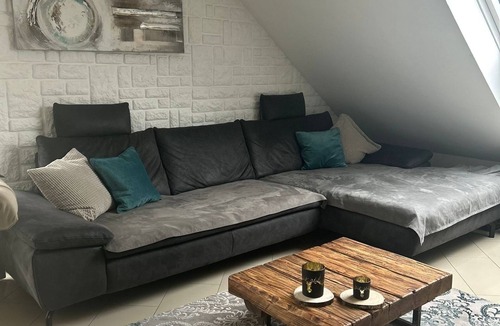 Lengfurt Apartment | Exclusive sunny top floor apartment with views of the countryside