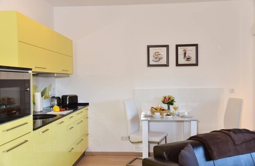 Zingst Apartment | Exclusive vacation apartment right on the beach with balcony - Logierhaus Friedrich