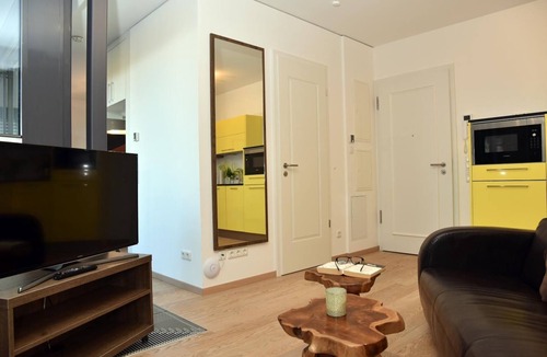 Zingst Apartment | Exclusive vacation apartment right on the beach with balcony - Logierhaus Friedrich