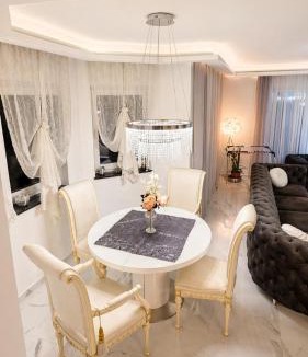 Fuerth Apartment | Exklusives 115 m Designer Apartment Kamin Spa-Bad Balkon Lounge Fürth