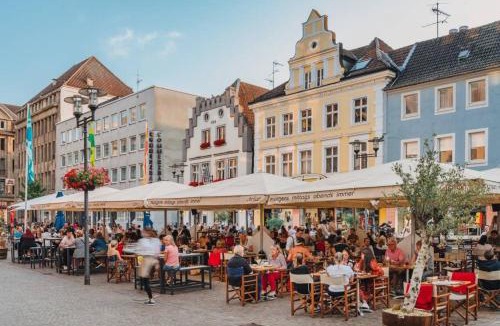 Recklinghausen Apartment | Exklusives Studio - Zentral Innenstadtlage - Kostenloser Parkplatz - Aufzug - Modern für bis zu 4 Personen - Smart Home