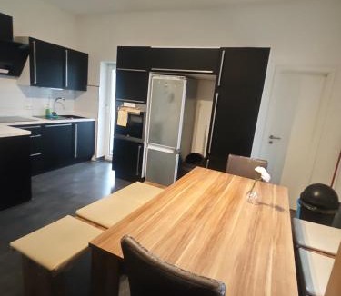 Finnentrop Apartment | Exklusives Work and Stay Apartment Nähe Olpe, Attendorn und Finnentrop 3 Schlafzimmer 6 betten , Küche, Bad