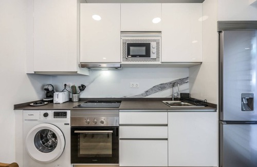 Colonia de la Prensa Apartment | Experience Madrid Like a Local – New Accommodation
