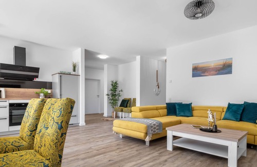 Daenschendorf Apartment | "Experience Tranquility and Adventure at Our Fehmarn Holiday Apartment!"