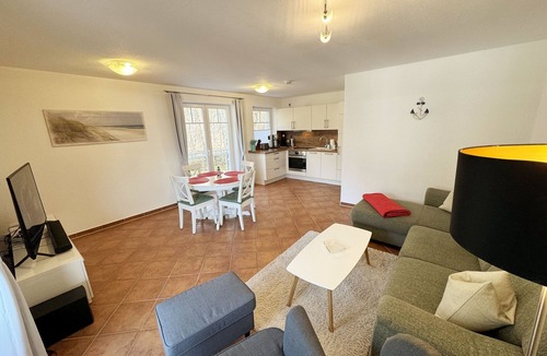 Thiessow Apartment | F: Apartment Sonnenstrand Whg. 12 with balcony - Apartment Sonnenstrand