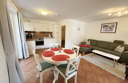 Thiessow Apartment | F: Apartment Sonnenstrand Whg. 12 with balcony - Apartment Sonnenstrand