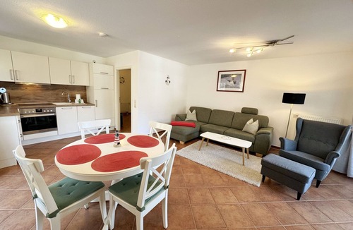 Thiessow Apartment | F: Apartment Sonnenstrand Whg. 12 with balcony - Apartment Sonnenstrand
