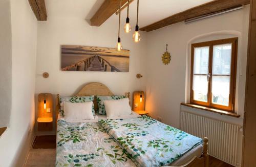 Sulzbach-Rosenberg Apartment | Falkner Turm