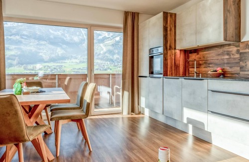 Helfenstein Apartment | Family-Friendly apartment with sporty extras
