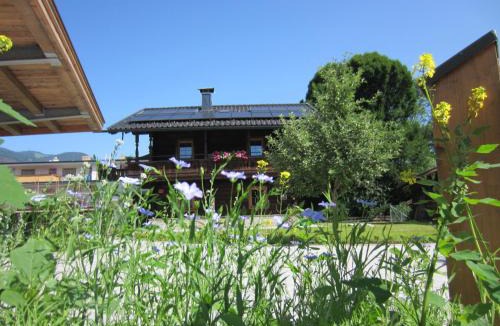 Finsing Ski Chalet | Fasserhäusl -Private Luxury Chalet mit Hot Tub & Sauna